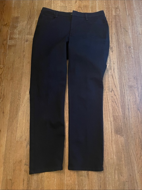 Jones New York Denim - Jones New York Black Straight-Leg jeans  size 16